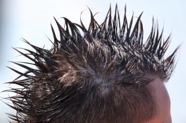 メンズのソフトモヒカンのヘアスタイル 頼み方 セット方法まで徹底紹介 Menzbe メンズのソフトモヒカンのヘアスタイル 頼み方 セット方法まで徹底紹介 Menzbe