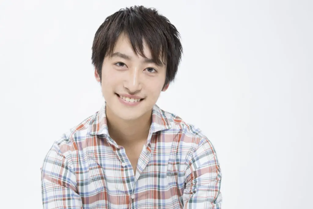 ショートが一番 丸顔のメンズが似合う髪型 ヘアアレンジを紹介 Menzbe