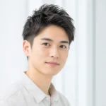 ショート？ツーブロック？年齢問わず爽やかな印象を与える髪型とは？